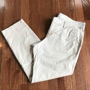Old Navy Boyfriend khaki ankle pants - size 6